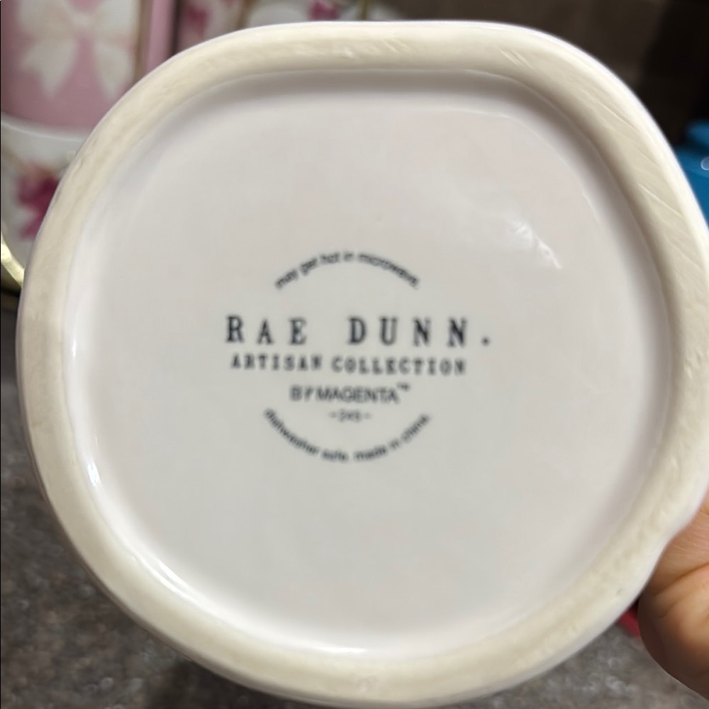 Super Mom White Mug - Picture 4 of 4